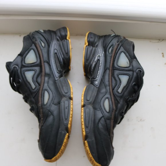 Raf Simons x Ozweego Black Corn - Picture 2 of 5